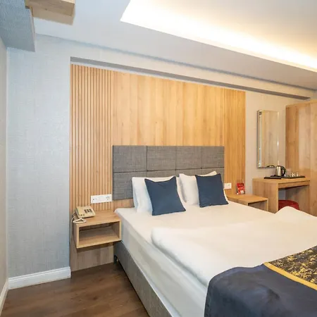 Hotel Martini 3*